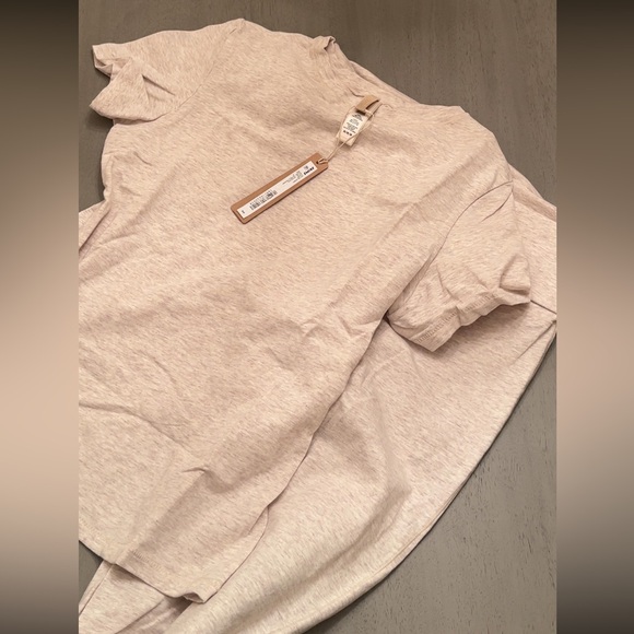 Skims T Shirt & Foldover pant set - Picture 2 of 3